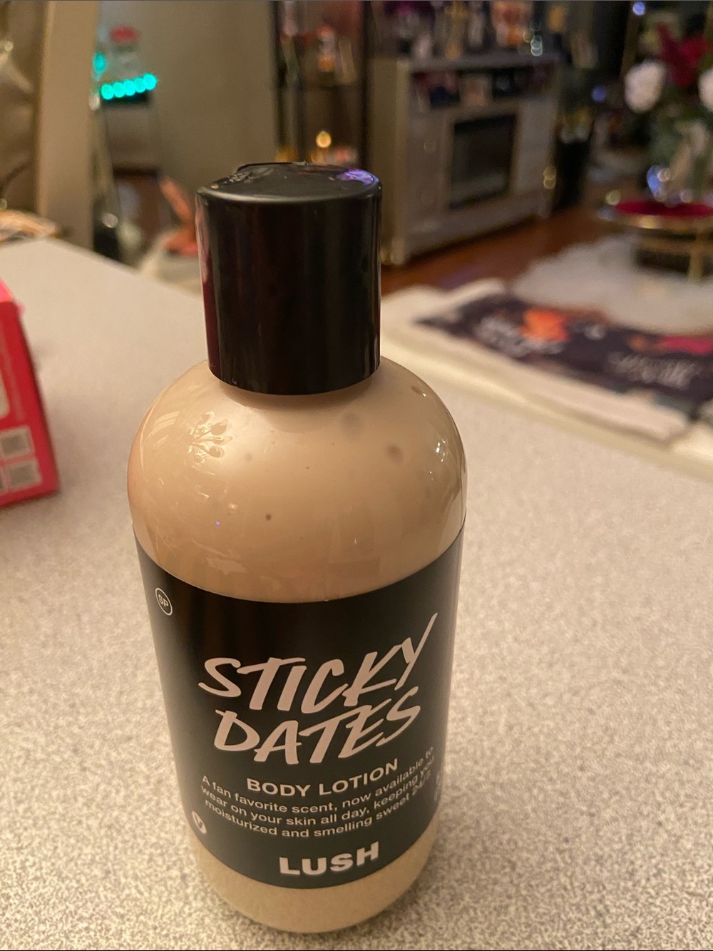 Lush Sticky Dates Body Lotion - Cream & Black